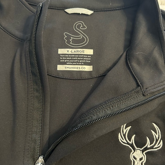 Bucked Up 1/4 Zip Compression Pullover – Black | Men’s XL - Picture 5 of 9